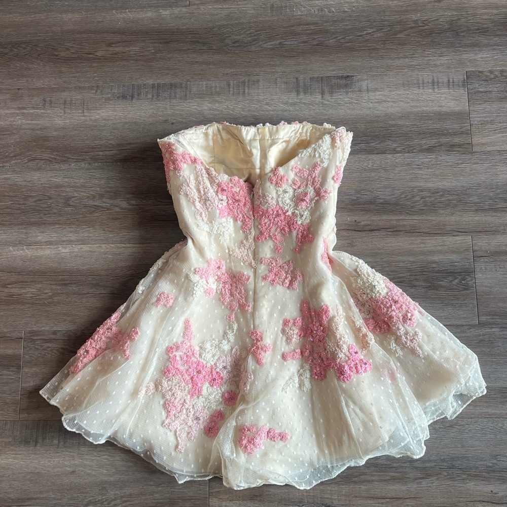 Sherri Hill Pink and Cream Floral Embroidered Lace Embellished Dress - Picture 10 of 16